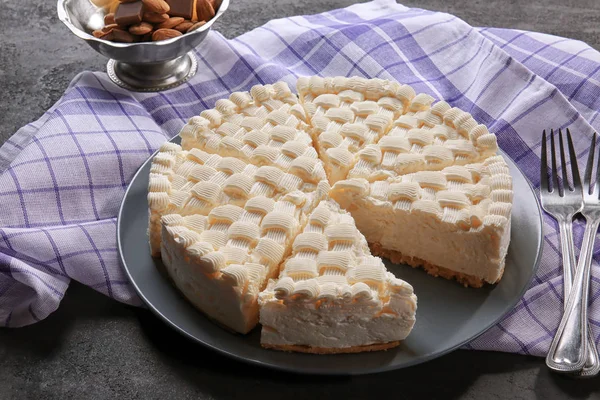 Sliced delicious cheesecake — Stock Photo, Image