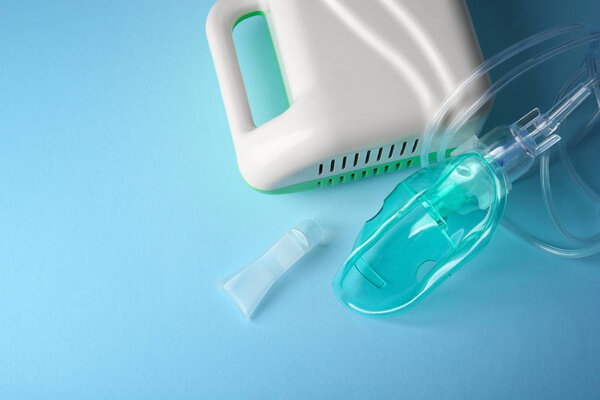 Компрессорный распылитель с маской
 