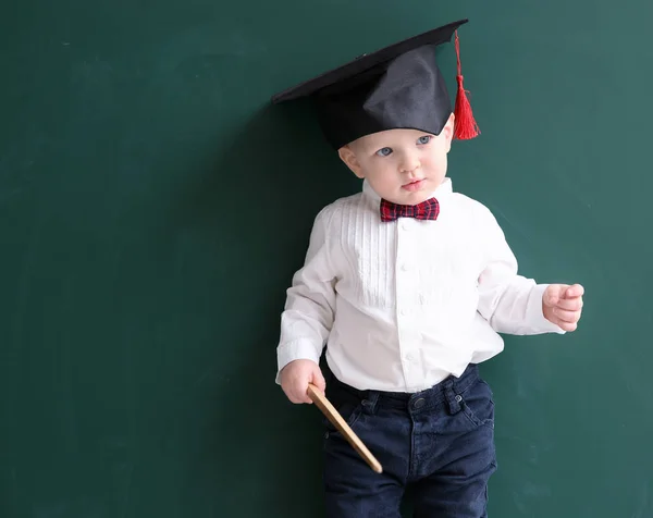 Lindo niño pequeño —  Fotos de Stock