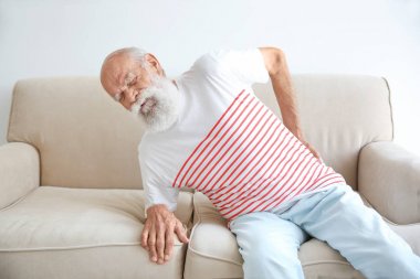 Arka koltukta oturan ağrı ile komuta sizde