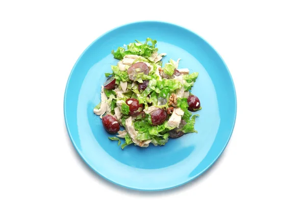 Teller mit Hühnersalat und Trauben auf weißem Hintergrund — Stockfoto