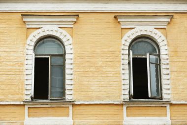 Vintage kemerli windows