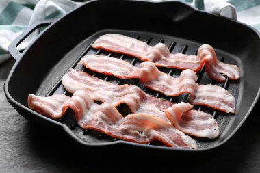 çiğ jambon dilimleri 