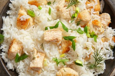 Pilav tavuk ve maydanoz ile 