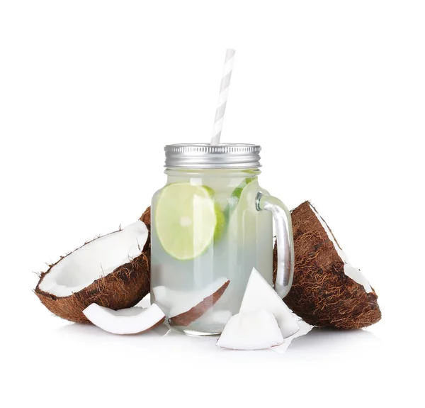 Tarro de albañil con agua de coco — Foto de Stock