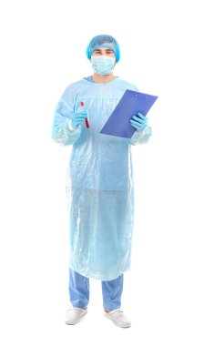 yakışıklı genç bir doktor 