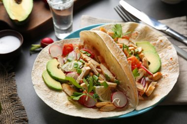 Tekila ile lezzetli tacos