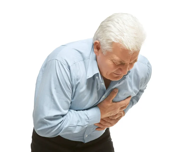 Ember szenved a szívroham, fehér háttér, mellkasi fájdalom — Stock Fotó