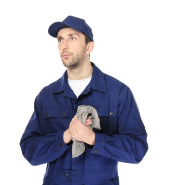 yakışıklı auto makinist  