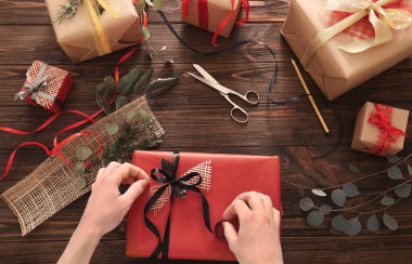 Kadın dekorasyon hediye kutusu