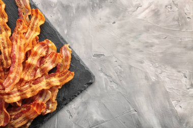 Domuz pastırması lezzetli şeritler 