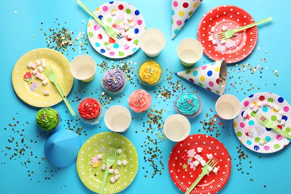 Birthday sweets and decorations — Stock Photo, Image