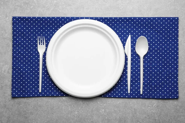 Plastic disposable tableware — Stock Photo, Image