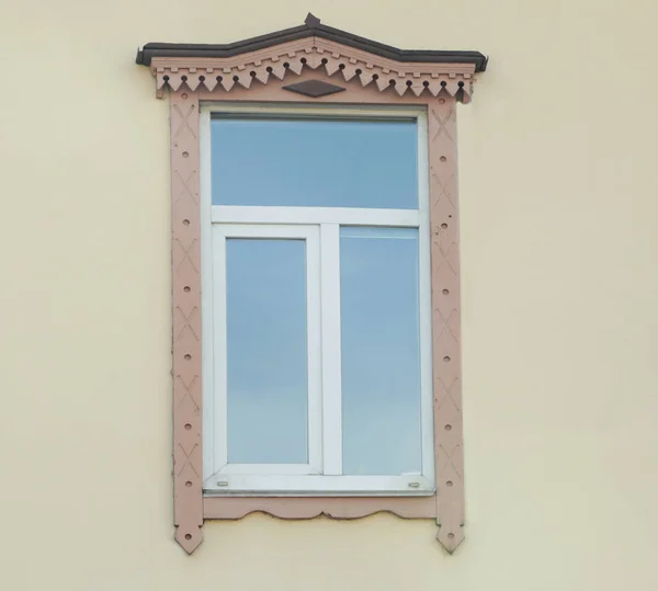 Vintage ventana con pared de luz — Foto de Stock