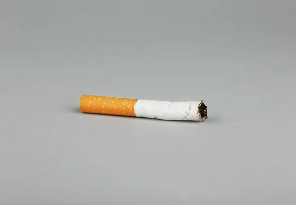 Brûlé mégot de cigarette — Photo