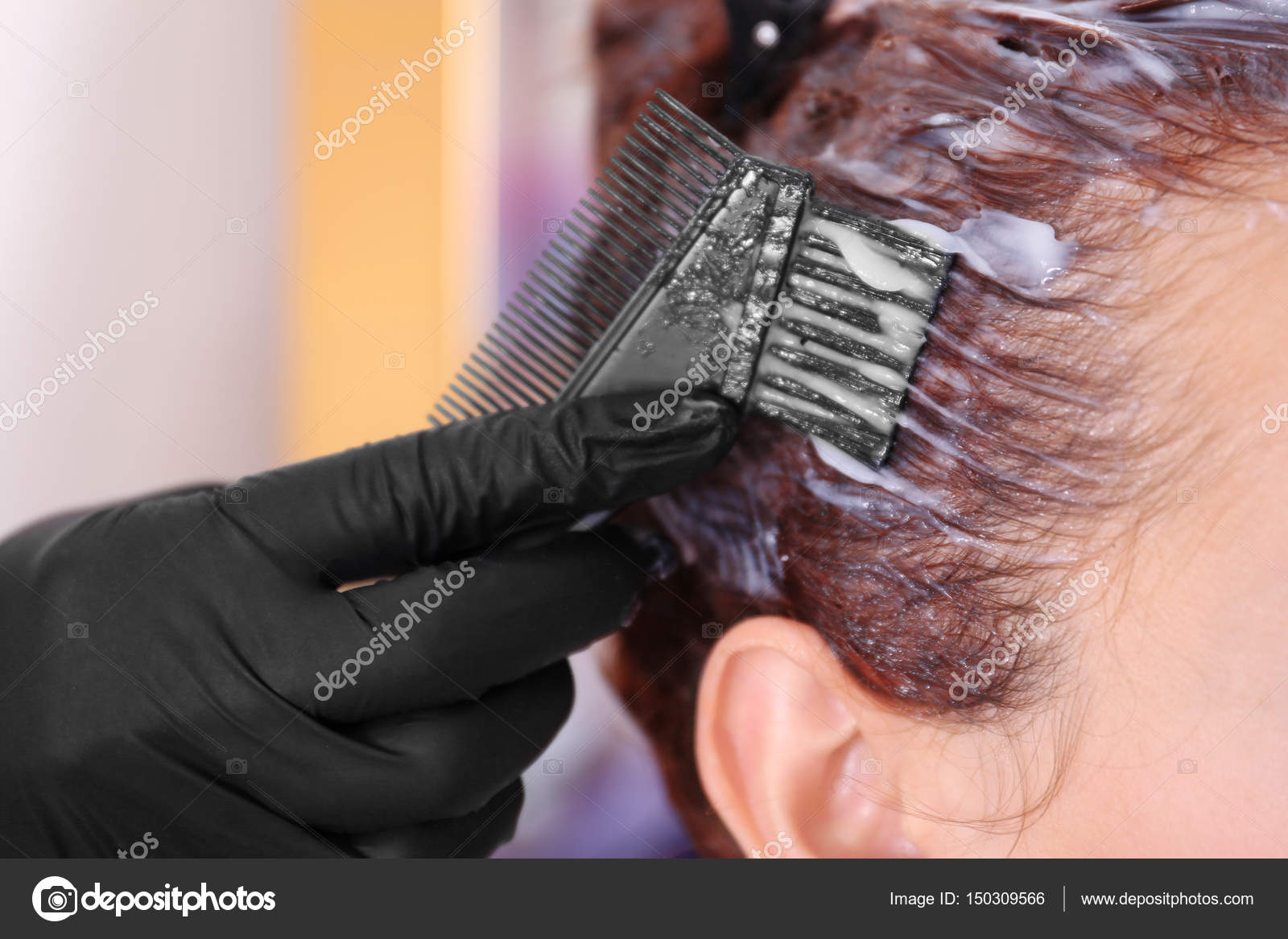 Process of dyeing hair Stock Photo by ©belchonock 150309566