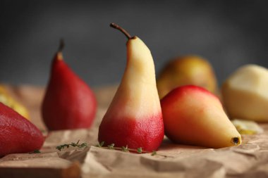 Lezzetli pişmiş armut 