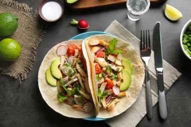 Tekila ile lezzetli tacos