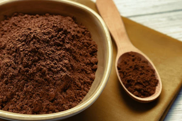 Piatto con cacao in polvere — Foto Stock