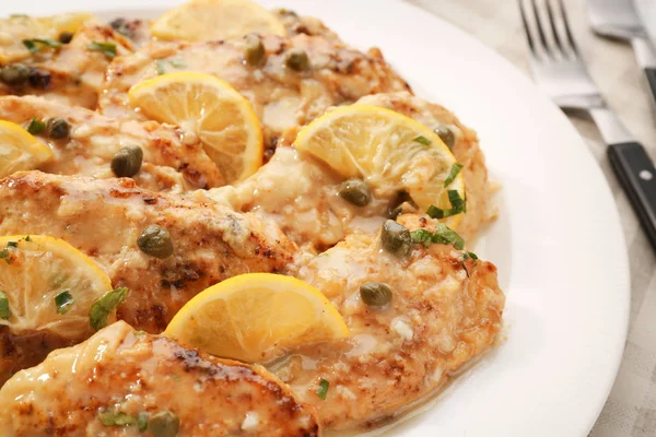 Piccata 이탈리아 닭 — 스톡 사진