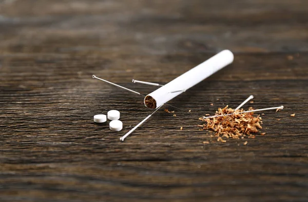 Acupuncture ear and supplies — Stock Photo, Image