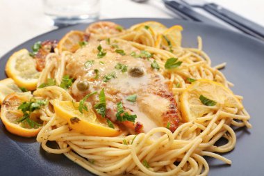 İtalyan tavuk piccata