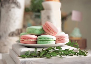 Çikolata macarons tabak 