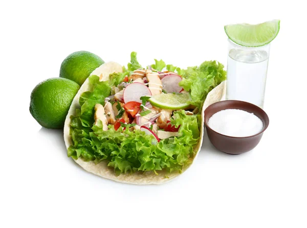 Deliciosos tacos con lima de tequila — Foto de Stock