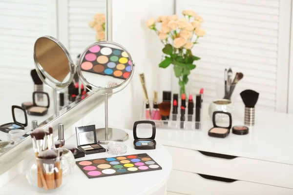 Conjunto de cosméticos decorativos — Foto de Stock