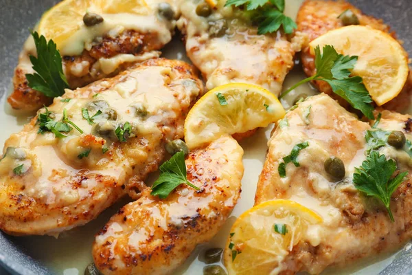 Ayam Italia piccata — Stok Foto