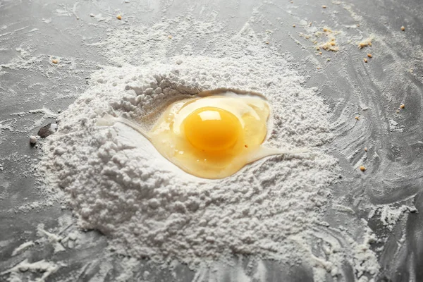 Förbereda degen för ravioli — Stockfoto