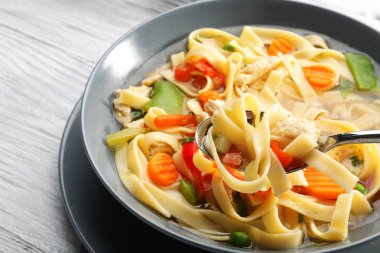 Tavuk çorbası kase 