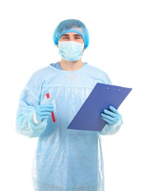 yakışıklı genç bir doktor 