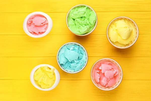 Coleção de sorvete em tigelas — Fotografia de Stock