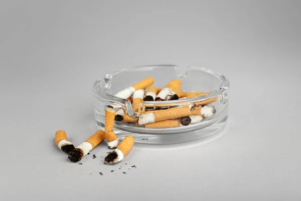 Pontas de cigarro fechar — Fotografia de Stock