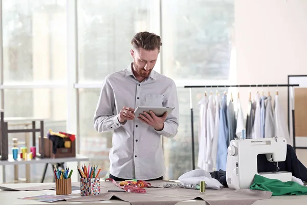 Young fashion designer working — Stock Photo, Image