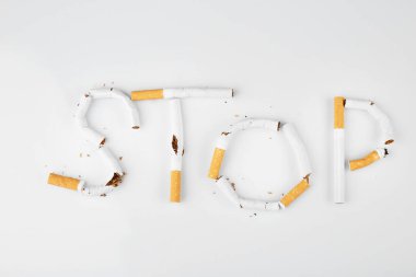 Word'ün sigara beyaz zemin üzerine yapılan durdurma