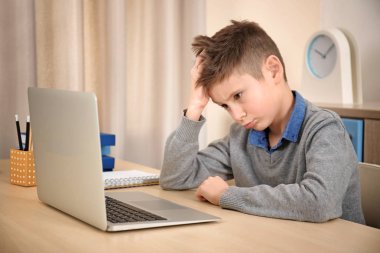 Yanlış duruş kavramı 