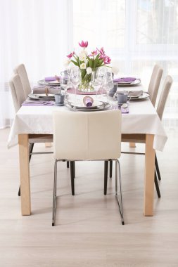 Restoranda masa ayarları