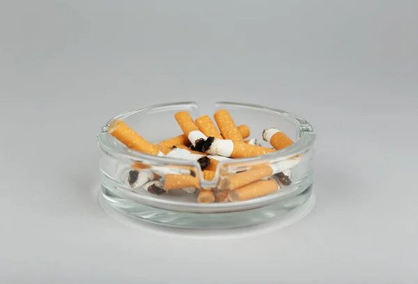 Zigarettenstummel aus nächster Nähe — Stockfoto