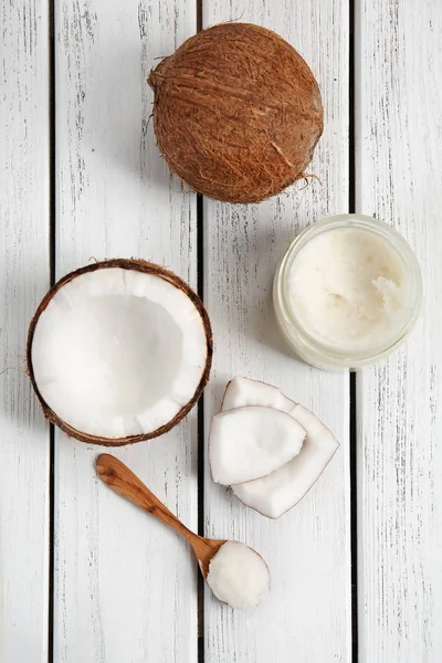 Свежее кокосовое масло — стоковое фото
