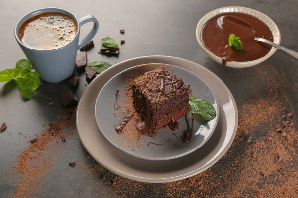 Piatto con brownie al cacao — Foto Stock