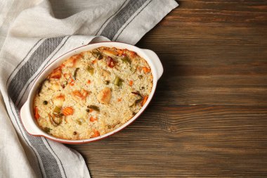 Lezzetli pirinç pişirme çanağı