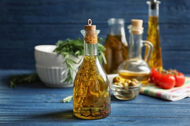 Zeytinyağı ve bazı baharat 