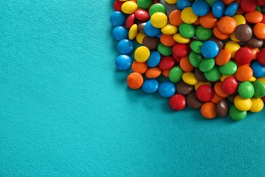 Lezzetli renkli şekerler 