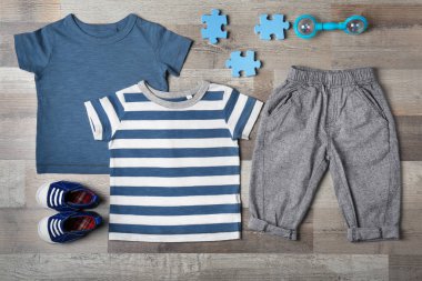 Bebek giysi ve aksesuarları 