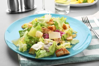 taze lezzetli Tavuk salatası 