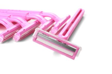 Set of pink razors