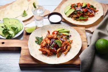 tekila kireç ile lezzetli tacos 