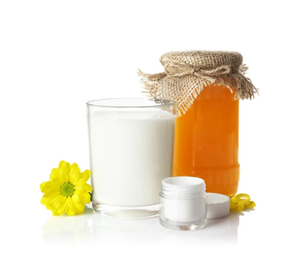 Honing, melk en cosmetica — Stockfoto